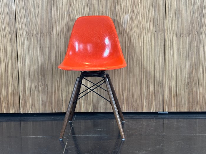 Charles Eames, Ray Eames - Chaise - DSW - Bois, Fibre de verre