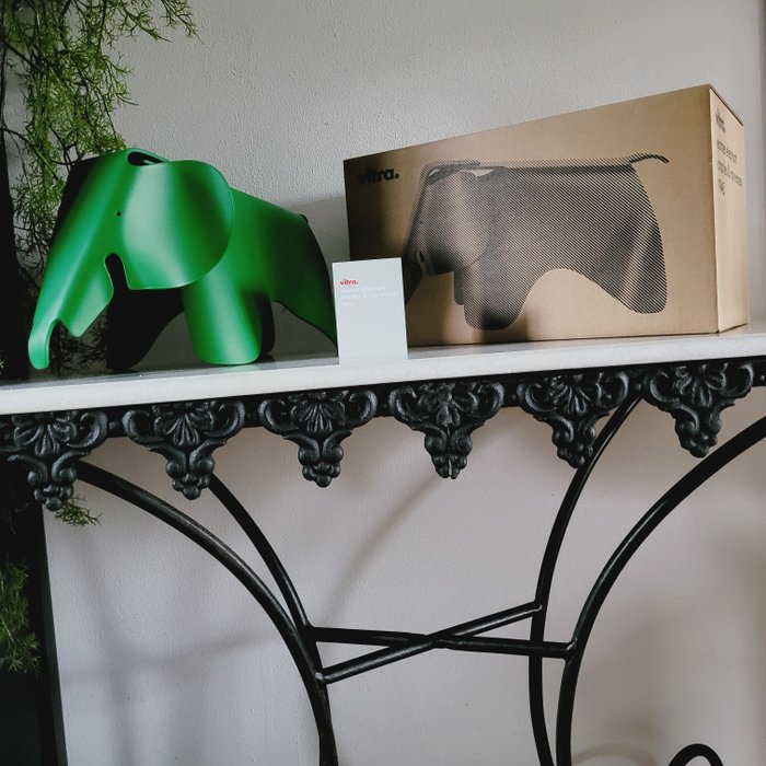 Vitra - Charles & Ray Eames - Chaise - Éléphant, Objet de design, Vert palmier - Plastique