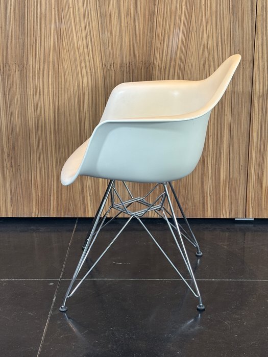 Vitra - Charles & Ray Eames - Chaise - DAR - Acier, Polypropylène