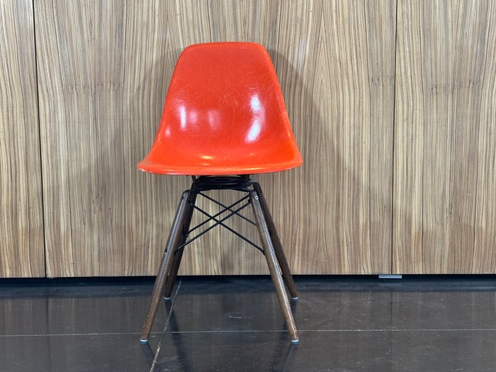 Charles Eames, Ray Eames - Chaise - DSW - Bois, Fibre de verre
