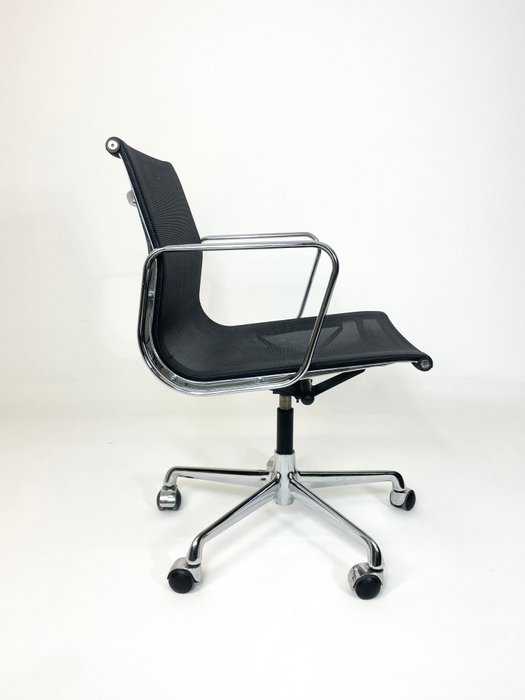 ICF - Charles Eames - Chaise - EA117 - Aluminium, onde nette