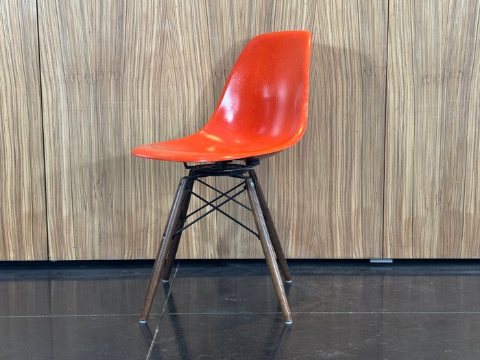 Charles Eames, Ray Eames - Chaise - DSW - Bois, Fibre de verre