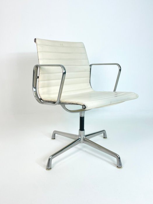 ICF - Charles Eames, Ray Eames - Chaise - Groupe d%27aluminium EA 108 - Aluminium