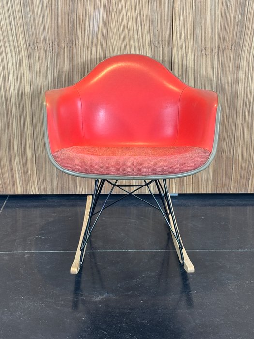 Herman Miller, Vitra - Charles Eames, Ray Eames - Chaise à bascule - RAR - Acier, Bois, tissu hessian en fibre de verre