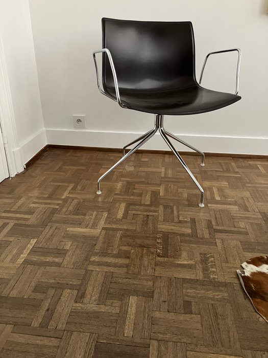 Arper - Lievore Altherr Molina - Chaise de bureau - Tapis 53 - Acier, Cuir, PVC - La chaise de bureau en cuir