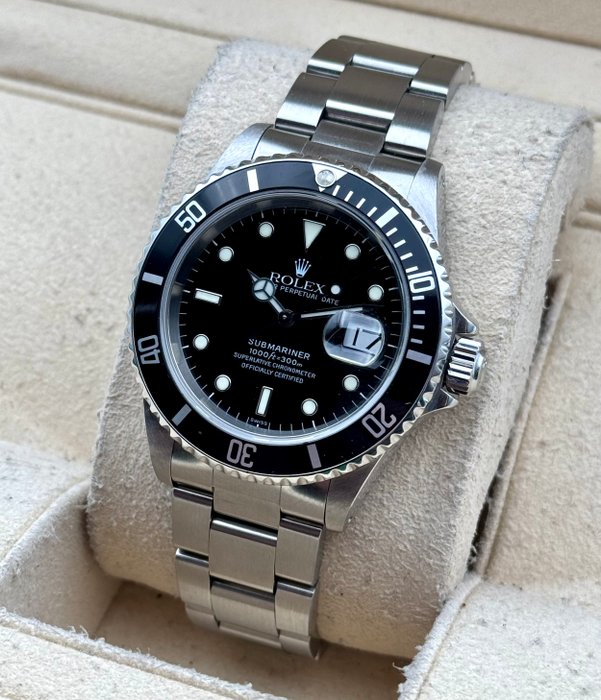 Rolex - Submariner Date - 16610 - Homme - 2000-2010