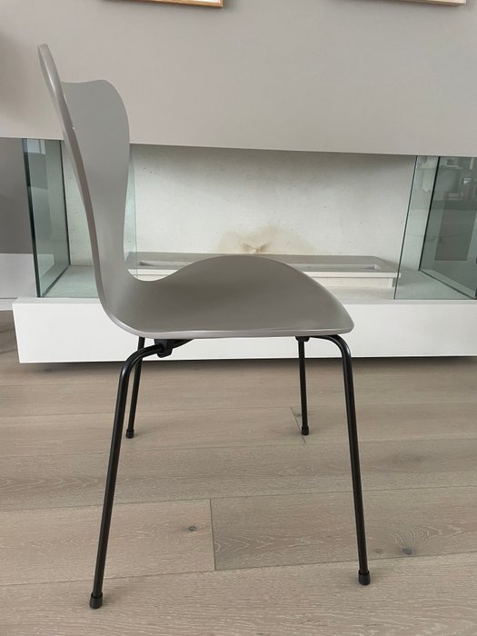 Fritz Hansen - Arne Jacobsen - Chaise (6) - Bois, Métal - 3107 / Série 7