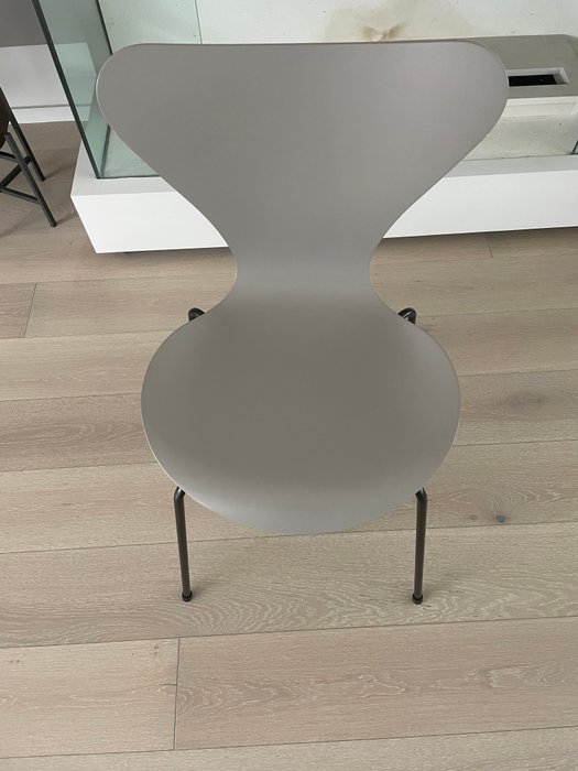 Fritz Hansen - Arne Jacobsen - Chaise (6) - Bois, Métal - 3107 / Série 7