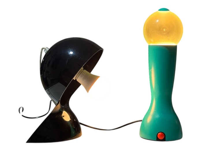 Artemide - Vico Magistretti, Silvia Capponi - Lampe de table (2) - Plastique