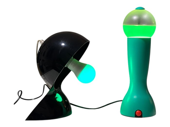 Artemide - Vico Magistretti, Silvia Capponi - Lampe de table (2) - Plastique