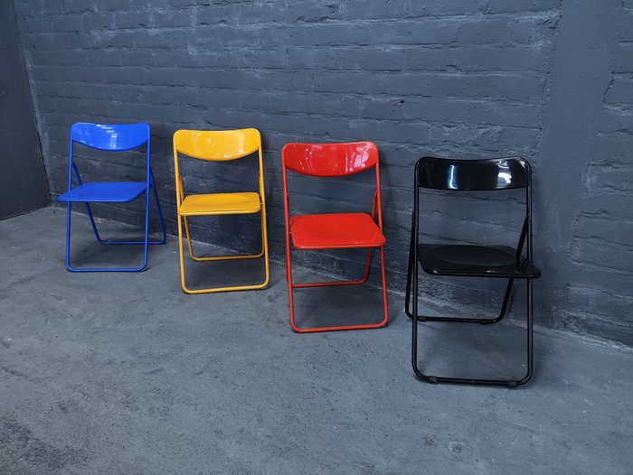 IKEA - Niels Gammelgaard - Chaise - TED - Métal, Plastique - Un ensemble de quatre chaises
