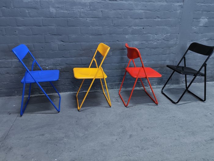IKEA - Niels Gammelgaard - Chaise - TED - Métal, Plastique - Un ensemble de quatre chaises