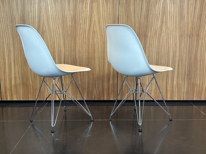 Vitra - Charles Eames, Ray Eames - Chaise - DSR - Métal, Polypropylène - DSR