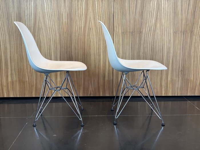 Vitra - Charles Eames, Ray Eames - Chaise - DSR - Métal, Polypropylène - DSR