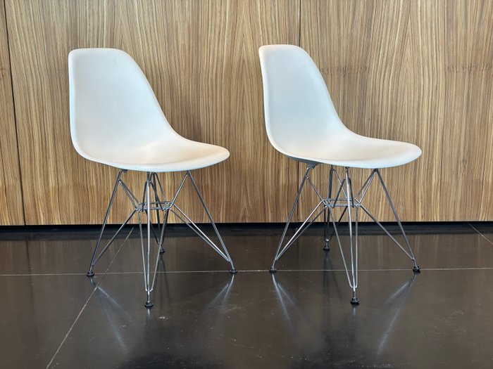 Vitra - Charles Eames, Ray Eames - Chaise - DSR - Métal, Polypropylène - DSR