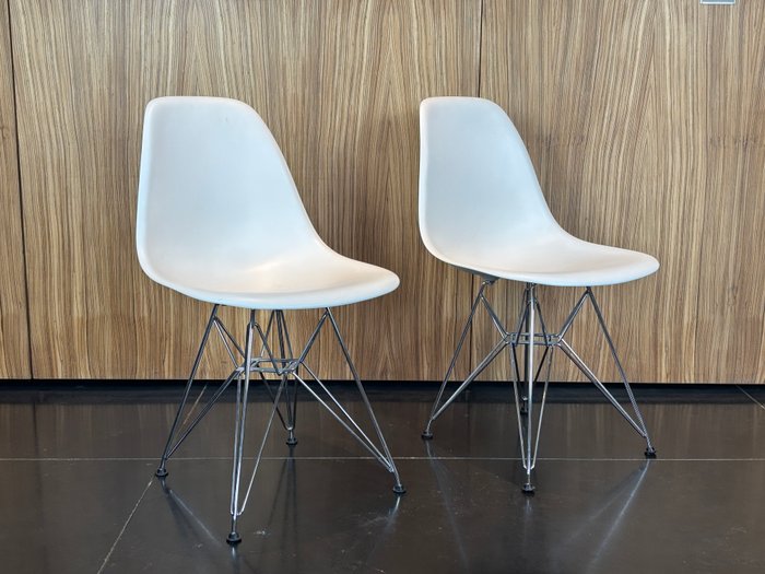 Vitra - Charles Eames, Ray Eames - Chaise - DSR - Métal, Polypropylène - DSR