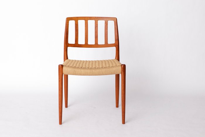 J.L. Møllers Møbelfabrik - Niels O. Moller - Chaise - modèle 83 - Teck
