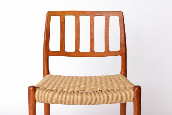 J.L. Møllers Møbelfabrik - Niels O. Moller - Chaise - modèle 83 - Teck
