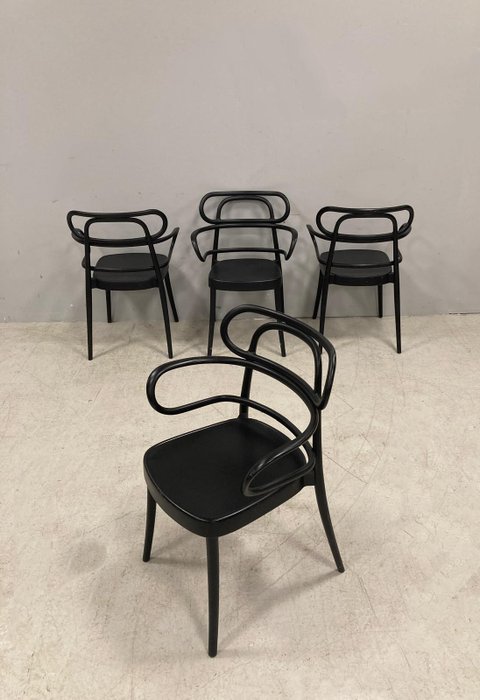 Varo - Loop - Chaise de jardin (4) - Regarde - Polypropylène