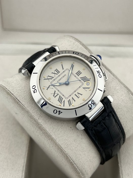 Cartier - Pasha 