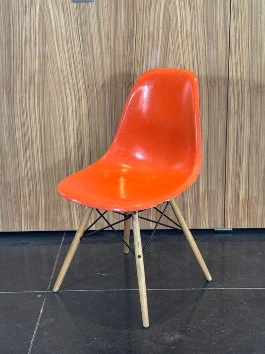 Herman Miller - Charles Eames, Ray Eames - Chaise - DSW - Bois, Fibre de verre