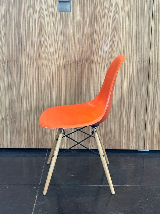 Herman Miller - Charles Eames, Ray Eames - Chaise - DSW - Bois, Fibre de verre