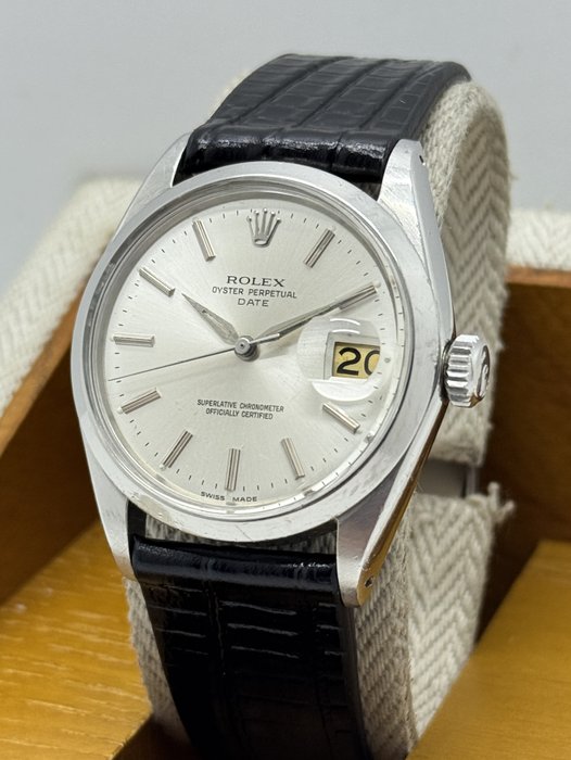 Rolex - Oyster Perpetual Date - Ref: 1500 - Homme - 1970-1979