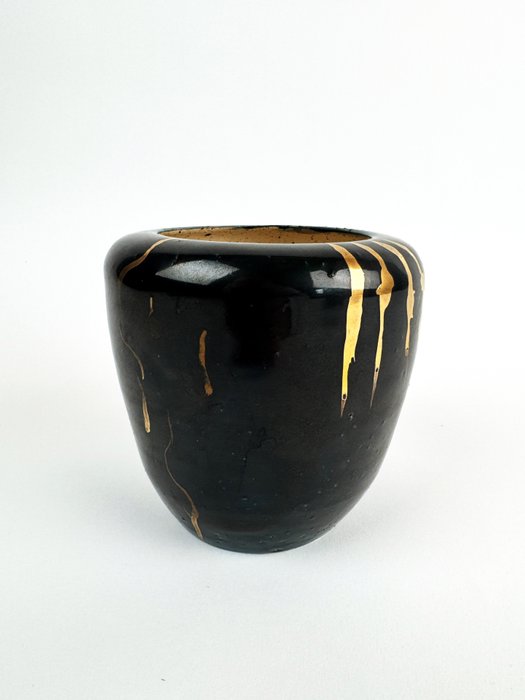 Minimaliste Récipient - Grès - 2025 - Vase en céramique Black Gold - Sandra Vas