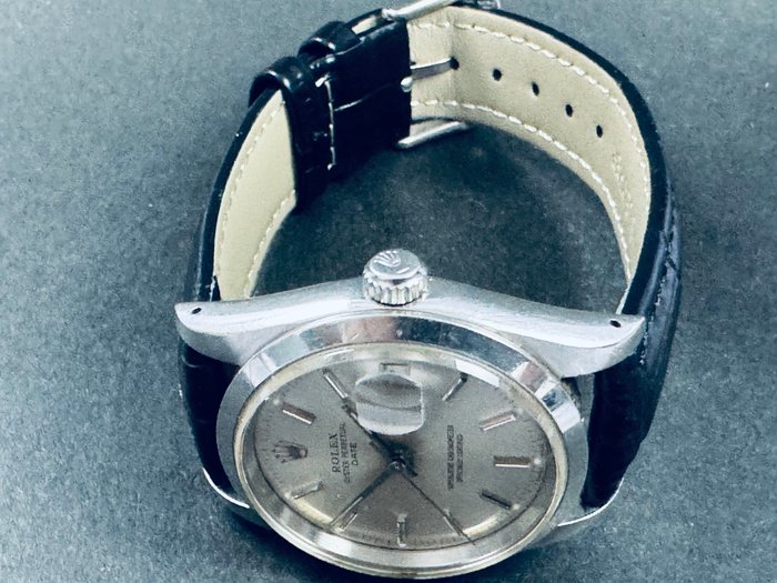 Rolex - Oyster Perpetual Date - 15200 - Homme - 1992