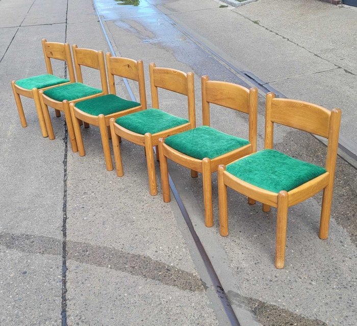 Vamdrup Stolefabrik - Chaise - Bois - Un ensemble de six chaises de salle à manger en pin des années 70