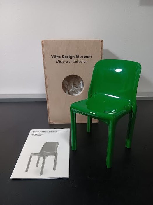 Vitra Design Museum Miniatur - Vico Magistretti - Chaise - Sélène 1968 - Plastique
