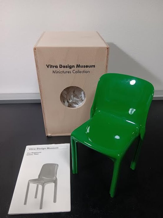 Vitra Design Museum Miniatur - Vico Magistretti - Chaise - Sélène 1968 - Plastique