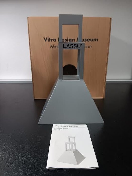 Vitra Design Museum - Alessandro Mendini - Lassu - Chaise - finition martelée sur bois - Miniature