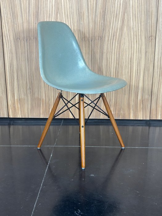 Charles Eames, Ray Eames - Chaise - DSW - Bois, Fibre de verre