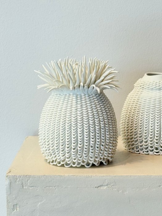 LEA STUDIOS - Ionela Bellato - Vase (2) - Anémone Bianca - Porcelaine