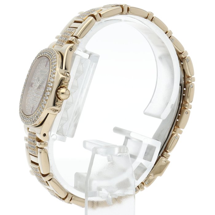 Patek Philippe - Nautilus watch diamond bezel diamond bracelet pave diamond dial - 4700/155 - Femme - 1990-1999