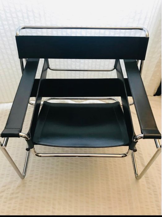 Gavina - Marcel Breuer - Fauteuil - Chaise Wassily - acier / cuir