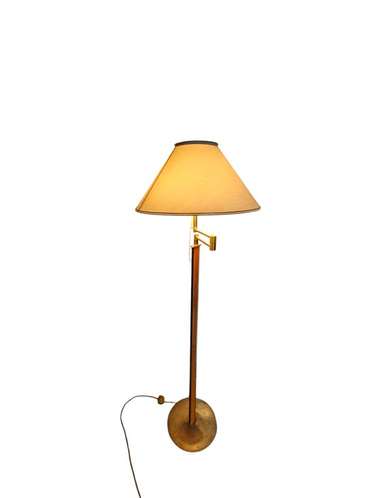 Lampe - Une magnifique lampe sur pied vintage en laiton / Style Hollywood Regency