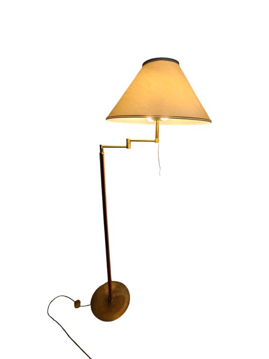 Lampe - Une magnifique lampe sur pied vintage en laiton / Style Hollywood Regency