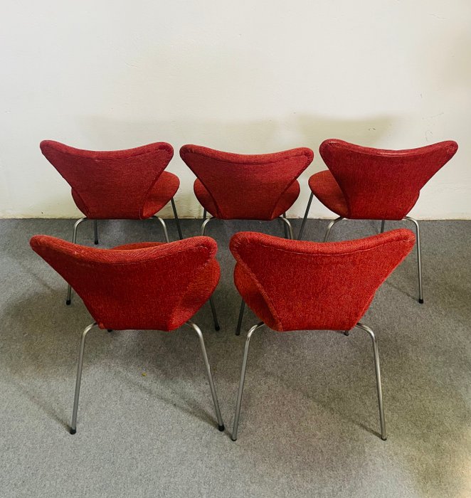 Fritz Hansen - Arne Jacobsen - Chaise (5) - série 7 - Métal, Textile