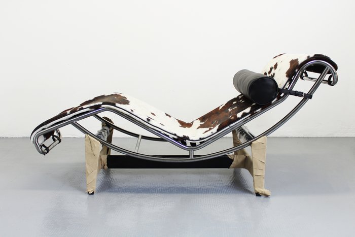 Cassina - Charlotte Perriand, Le Corbusier - Chaise longue - LC4 - Acier, Cuir