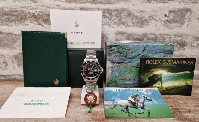 Rolex - Submariner Date - Sans Prix de Réserve - 16610LN - Homme - 2001