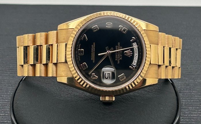 Rolex - Day-Date - 118235 - Homme - 2004