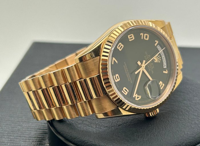 Rolex - Day-Date - 118235 - Homme - 2004