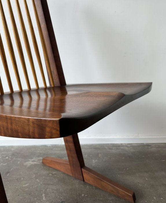 George Nakashima - Chaise - Noix noire américaine - Modernisme Organique