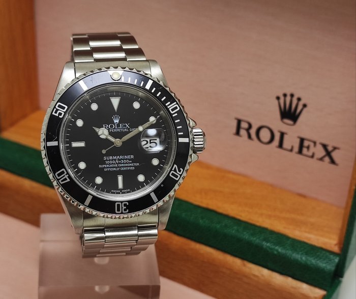 Rolex - Submariner Date - Ref. 16610 - Homme - 1999