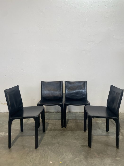 Cassina - Mario Bellini - Chaise (4) - hôtel d%27aéroport - Cuir - Pelle noire