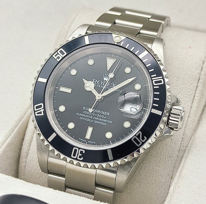 Rolex - Submariner Date - 16610 - Homme - 2001