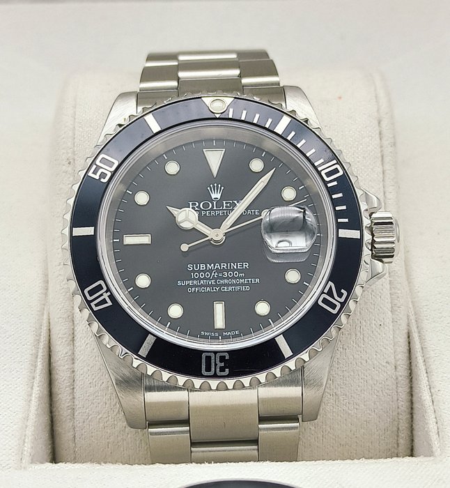 Rolex - Submariner Date - 16610 - Homme - 2001