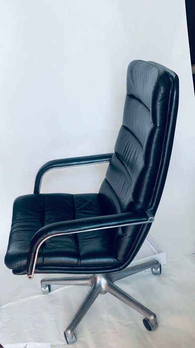 Artifort - Geoffrey D. Harcourt - Chaise de bureau - Chaise de bureau pivotante/tilt Artifort - Cuir de veau - Chaise Artifort G. Harcourt